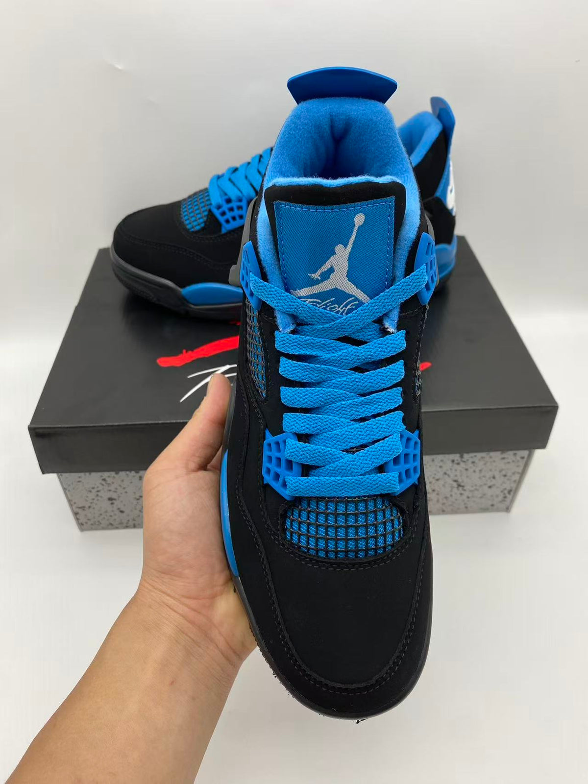 Air Jordan 4 – Gamma Blue